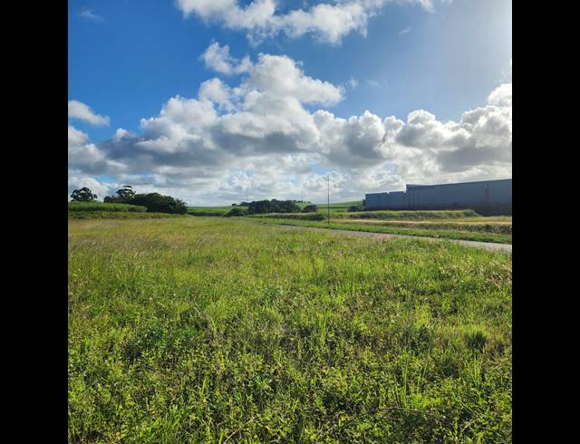 6,778M² VACANT LAND FOR SALE IN MOUNT MORELAND